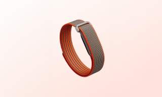 Steph Curry Gets a Special Edition Fitbit Air