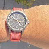 Fitbit Air Owners are Turning Their Bands Into Watches