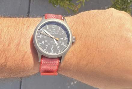 Fitbit Air Owners are Turning Their Bands Into Watches