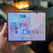Foldables Account for Just 2% of Smartphone Market