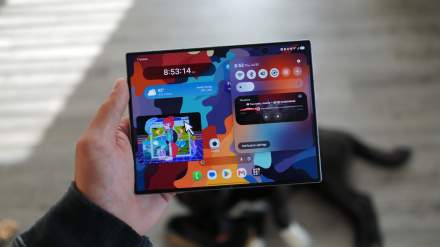 Galaxy Z Fold 8 Review: Apple Might Sell a Billion of These