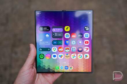 Galaxy Z8 Foldables Get Updated With August Patch