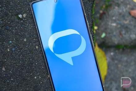 Google Messages Wants You to Talk to It